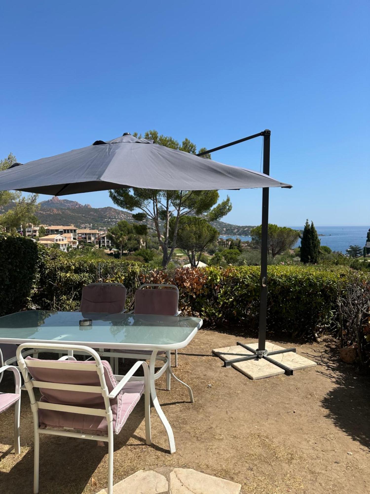 Saint-Raphaël Cap Esterel Vue Mer Et Climatise מראה חיצוני תמונה