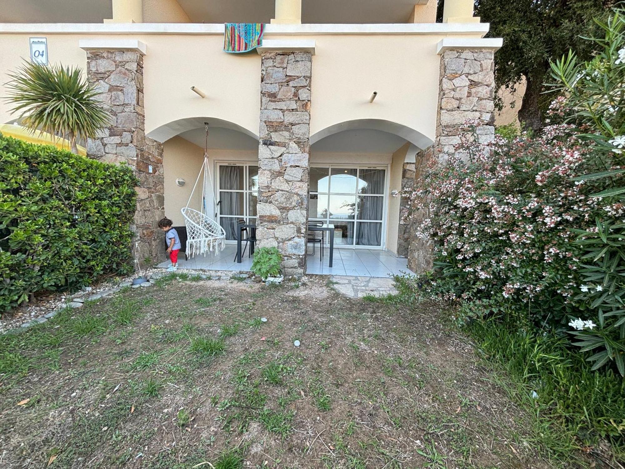 Saint-Raphaël Cap Esterel Vue Mer Et Climatise מראה חיצוני תמונה